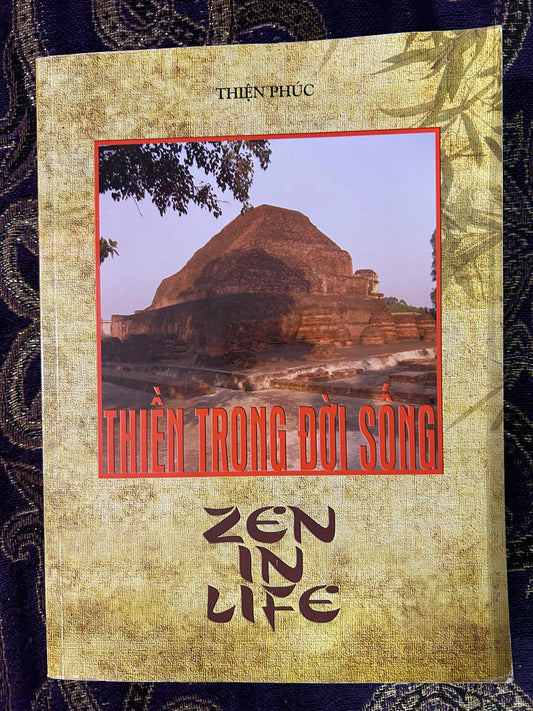 Zen in Life by Thien Phuc Vietnamese & English